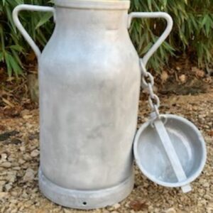 pot à lait ancien
